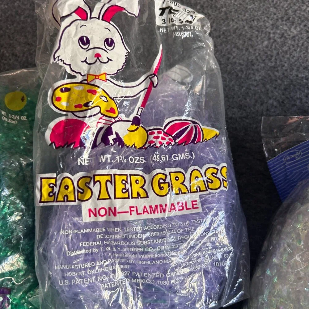 VTG 1990s 2000s Green Purple White EASTER GRASS LOT DECORATION‎ CUTE PACKAGING